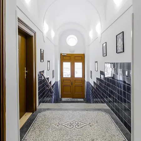 Old Spirit Aparthotel