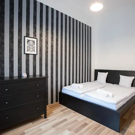 Old Spirit Hotel apartamentowy Praga